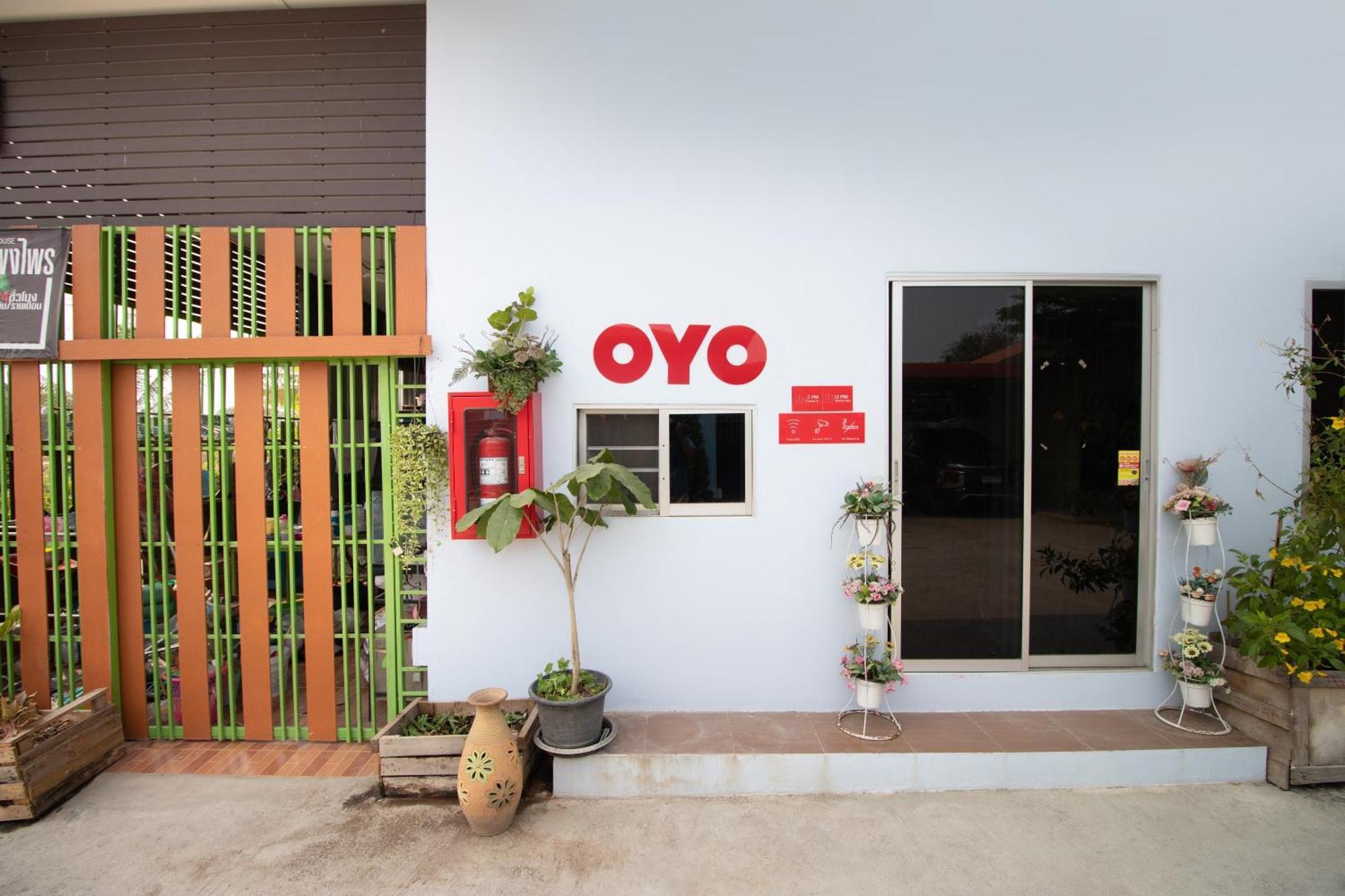 Hotel Oyo 644 Pong Pai House Bangkok Exterior foto