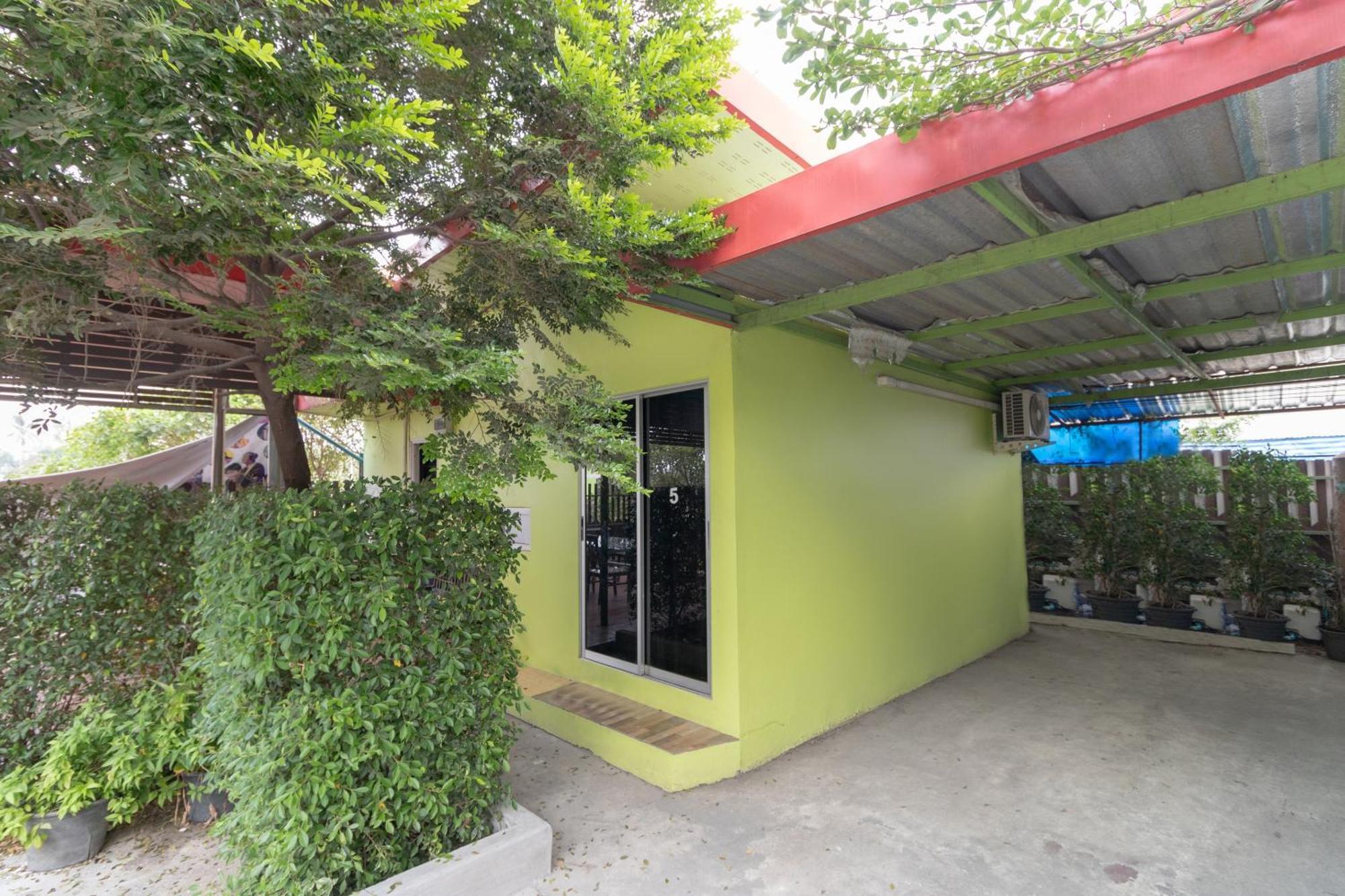 Hotel Oyo 644 Pong Pai House Bangkok Exterior foto